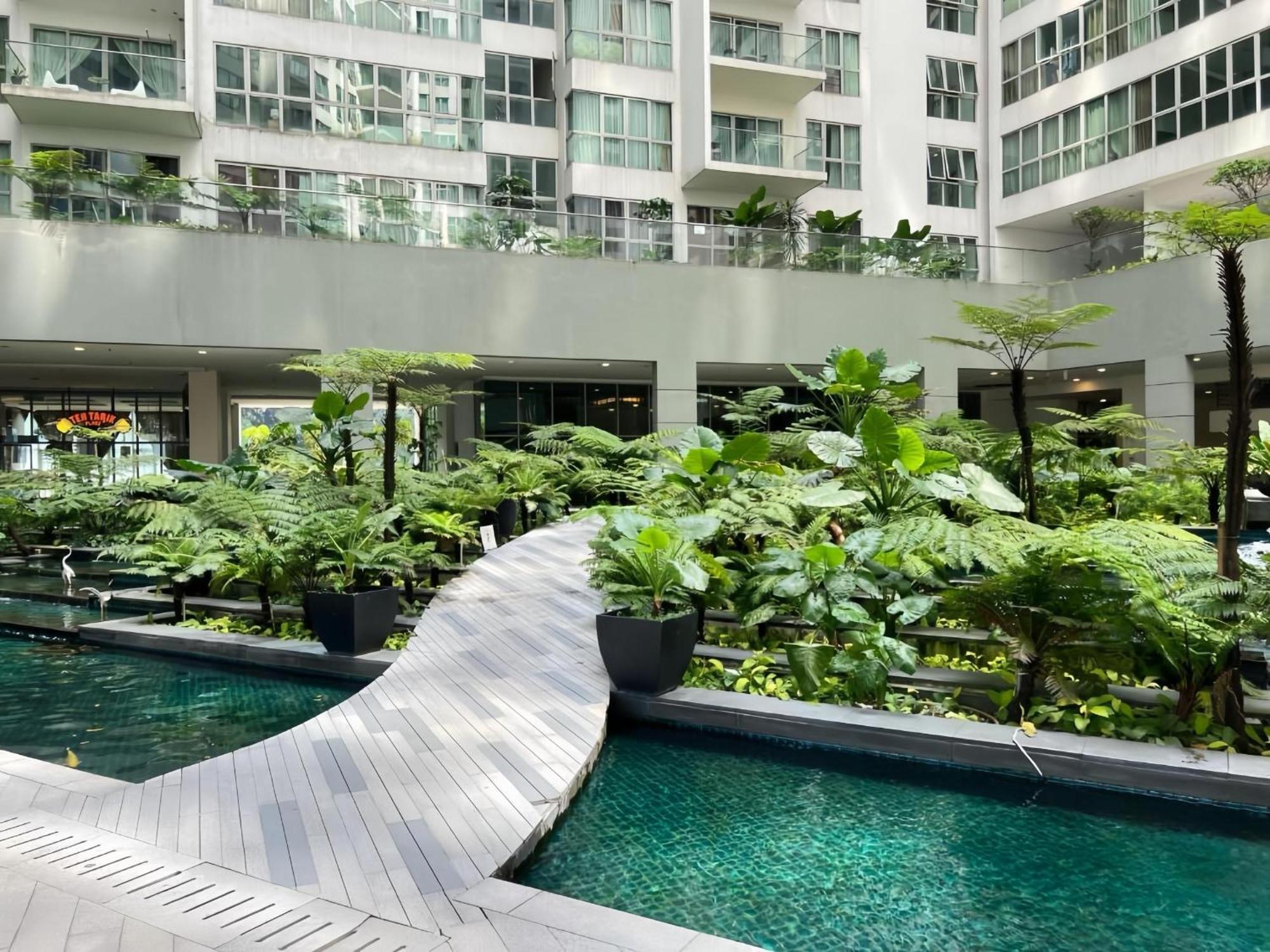 Regalia Exclusive Hostel Kuala Lumpur Ngoại thất bức ảnh
