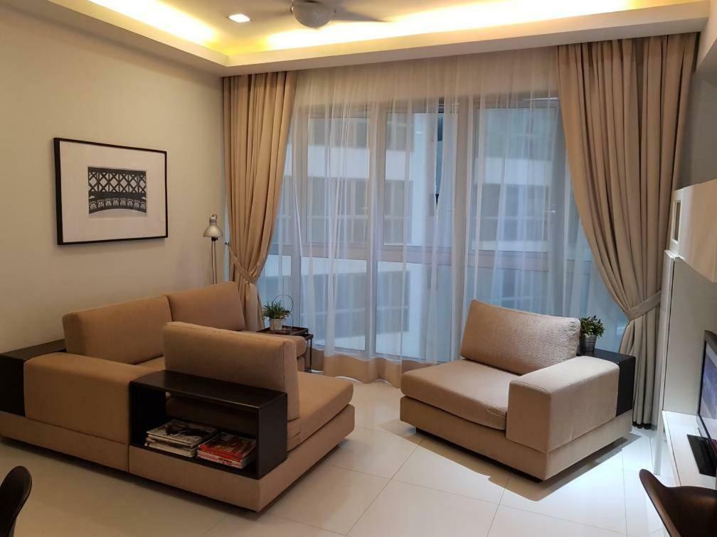 Regalia Exclusive Hostel Kuala Lumpur Ngoại thất bức ảnh