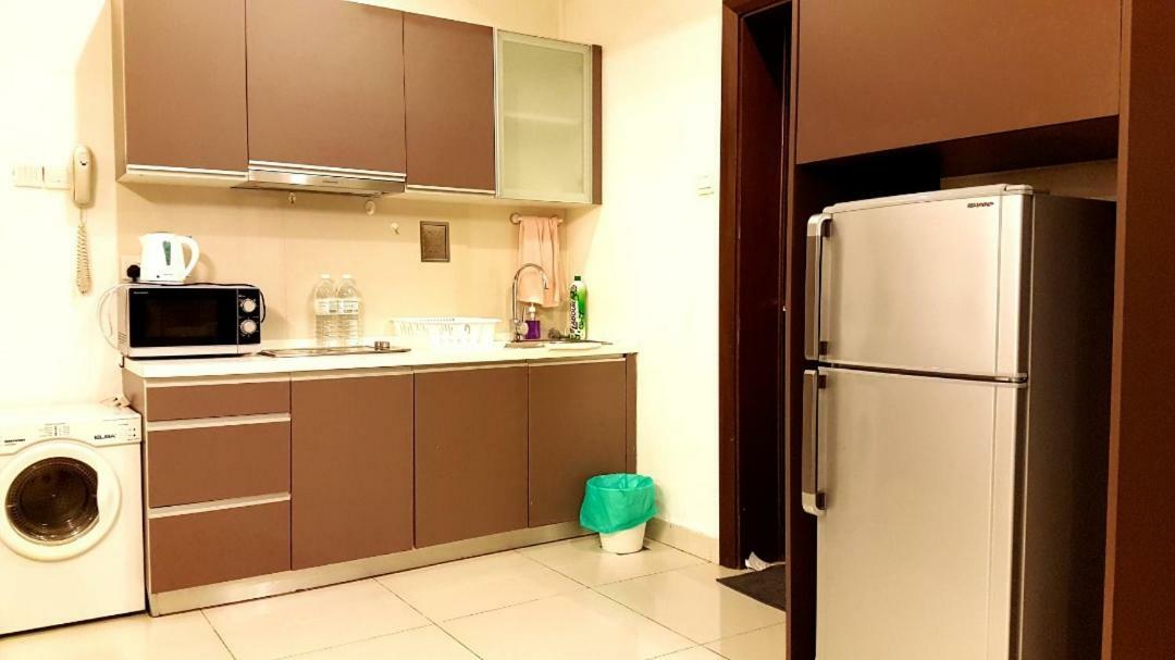 Regalia Exclusive Hostel Kuala Lumpur Ngoại thất bức ảnh